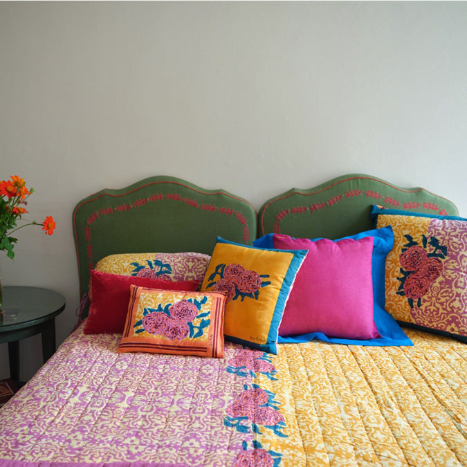 Dam Dam Lilac Gold Quilt