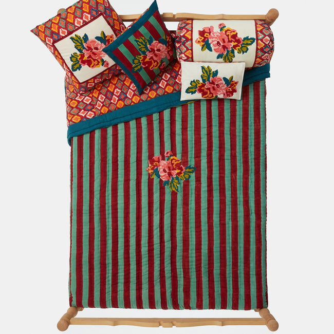 Lisa Bouquet Cream Quilt, queen/king